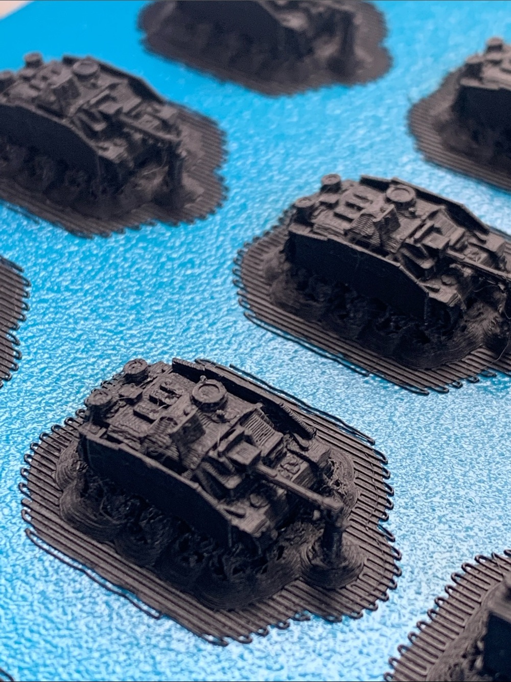 3x 1-285 Scale German Stuh 42 Early Schurzen MG Shield